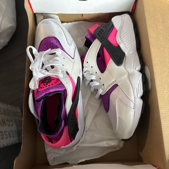 NEW Nike Air Huarache Womens Size 9.5 Athletic Shoes White/Hyper Pink DH4439-109 - Picture 9 of 9